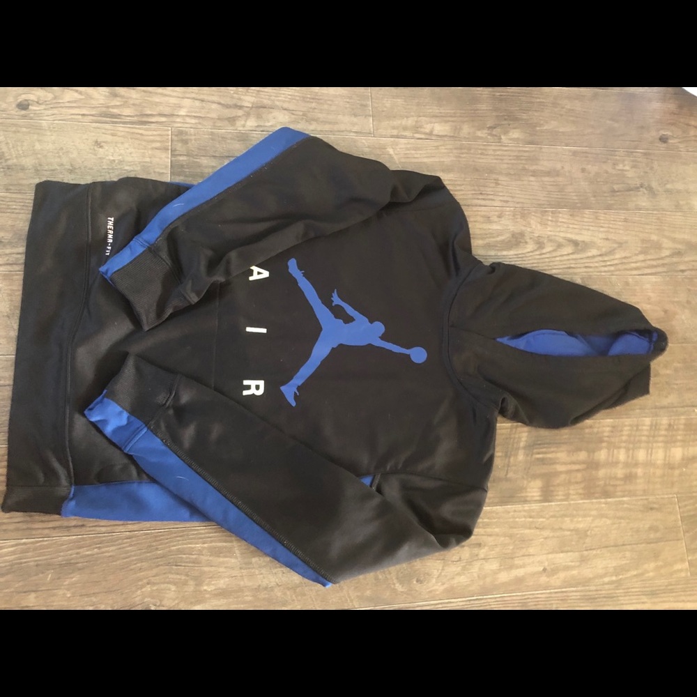 Boys pullover